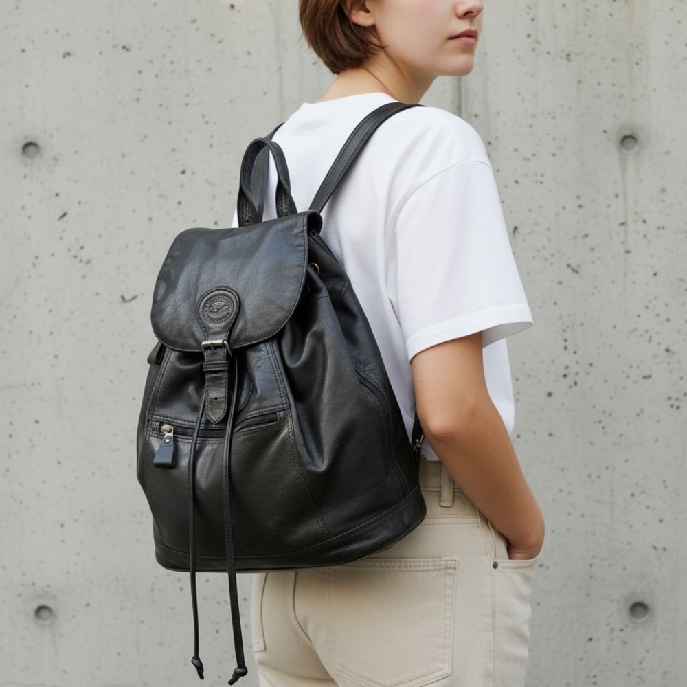 Vintage EDDIE BAUER Black Leather Drawstring Backpack Rucksack Book Bag '90s